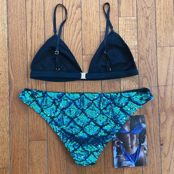 Sea Queen mermaid bikini by Discount Universe size M - Picture 2 of 6